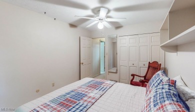 This 1,366 sqft, 3-bedroom, 2-full bath condo offers the perfect on Fox Den Golf Course in Ohio - for sale on GolfHomes.com, golf home, golf lot