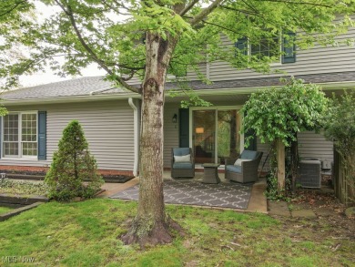 This 1,366 sqft, 3-bedroom, 2-full bath condo offers the perfect on Fox Den Golf Course in Ohio - for sale on GolfHomes.com, golf home, golf lot