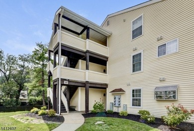 Welcome to a 2-bedroom, 2-bath condo in The Pointe, Union, NJ on Galloping Hill Golf Course in New Jersey - for sale on GolfHomes.com, golf home, golf lot