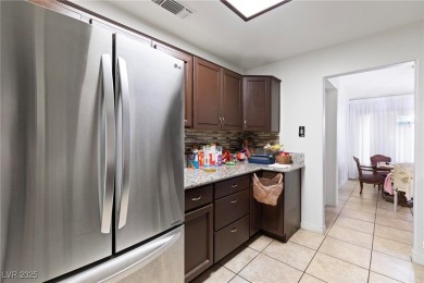Welcome home to this beautiful 2 bedroom, 2 bath townhome in Sun on Eagle Crest Golf Club in Nevada - for sale on GolfHomes.com, golf home, golf lot
