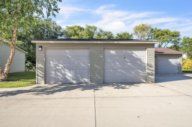 Central location in Arnolds Park!  This 2 bedroom, 2 bathroom on Emerald Hills Golf Club in Iowa - for sale on GolfHomes.com, golf home, golf lot