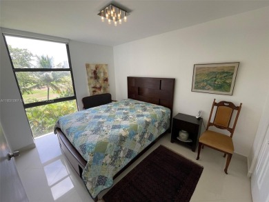 THE BEST LINE IN CORONADO TOWER I. 
A Split-Plan 2bed/2bath on Turnberry Isle Resort and Club in Florida - for sale on GolfHomes.com, golf home, golf lot