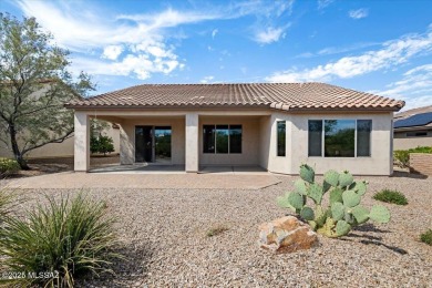 Welcome to this luxurious 2 bedroom plus den home nestled in a on Quail Creek Country Club  in Arizona - for sale on GolfHomes.com, golf home, golf lot
