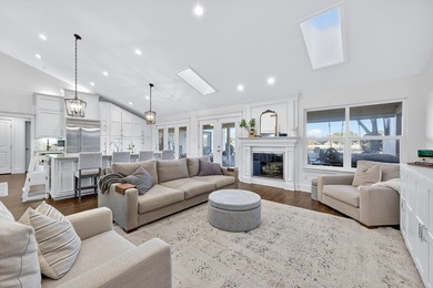 AN ABSOLUTE STUNNER LOCATED ON A TREE-LINED CUL-DE-SAC! A MODERN on Green Tree Country Club in Texas - for sale on GolfHomes.com, golf home, golf lot