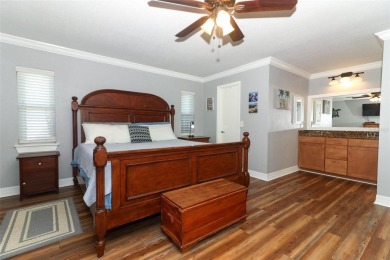 Under contract-accepting backup offers. Charming Traditional on Rio Pinar Golf and Country Club in Florida - for sale on GolfHomes.com, golf home, golf lot