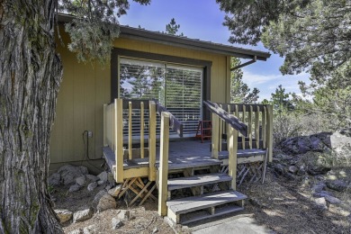 Welcome to this warm and inviting 3-bedroom, 2-bathroom home on Lake Shastina Golf Course in California - for sale on GolfHomes.com, golf home, golf lot