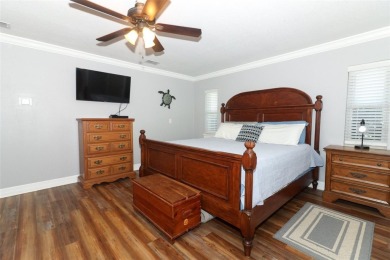 Under contract-accepting backup offers. Charming Traditional on Rio Pinar Golf and Country Club in Florida - for sale on GolfHomes.com, golf home, golf lot