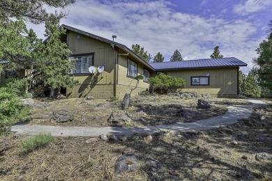 Welcome to this warm and inviting 3-bedroom, 2-bathroom home on Lake Shastina Golf Course in California - for sale on GolfHomes.com, golf home, golf lot