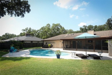 Under contract-accepting backup offers. Charming Traditional on Rio Pinar Golf and Country Club in Florida - for sale on GolfHomes.com, golf home, golf lot