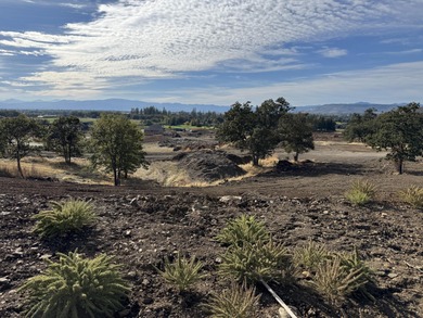 Introducing Quail Run Estates, Eagle Point's premier new on Eagle Point Golf Course in Oregon - for sale on GolfHomes.com, golf home, golf lot