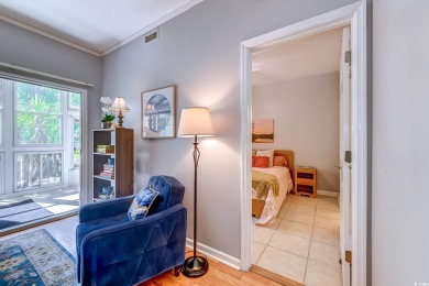 Move-in ready 2 bedroom, 2 bath condo in the popular Sweetwater on Indian Wells Golf Course in South Carolina - for sale on GolfHomes.com, golf home, golf lot