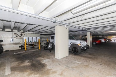 Diamond Head Corner Unit - Fully Furnished  currently, rentals on Ala Wai Golf Course in Hawaii - for sale on GolfHomes.com, golf home, golf lot