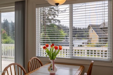 ''Lakeview Cottage!''  After a day of fishing enjoy relaxing on on Chinook Winds Golf Resort in Oregon - for sale on GolfHomes.com, golf home, golf lot