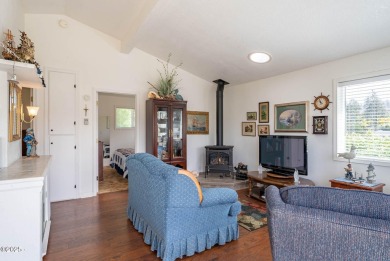 ''Lakeview Cottage!''  After a day of fishing enjoy relaxing on on Chinook Winds Golf Resort in Oregon - for sale on GolfHomes.com, golf home, golf lot