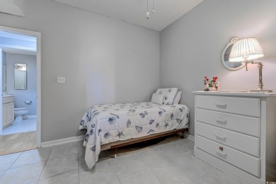 Move-in ready 2 bedroom, 2 bath condo in the popular Sweetwater on Indian Wells Golf Course in South Carolina - for sale on GolfHomes.com, golf home, golf lot