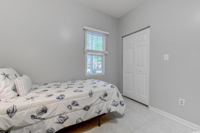 Move-in ready 2 bedroom, 2 bath condo in the popular Sweetwater on Indian Wells Golf Course in South Carolina - for sale on GolfHomes.com, golf home, golf lot