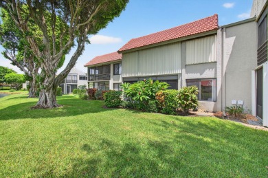 Experience true Florida living in this charming 2-bedroom on Indian Spring Golf and Country Club in Florida - for sale on GolfHomes.com, golf home, golf lot