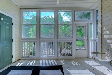 Move-in ready 2 bedroom, 2 bath condo in the popular Sweetwater on Indian Wells Golf Course in South Carolina - for sale on GolfHomes.com, golf home, golf lot