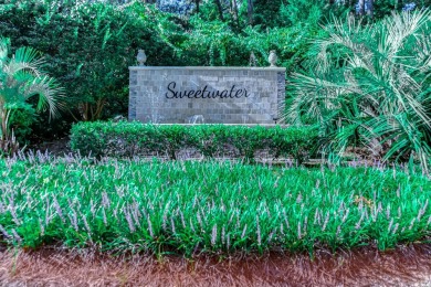 Move-in ready 2 bedroom, 2 bath condo in the popular Sweetwater on Indian Wells Golf Course in South Carolina - for sale on GolfHomes.com, golf home, golf lot