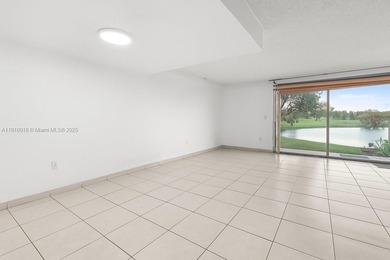 Tree lane Townhome has just become available. This 3 bed 2.5 on Miccosukee Golf and Country Club in Florida - for sale on GolfHomes.com, golf home, golf lot