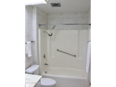 Centrally located in the heart of Sun City. 
This 2 bedroom 2 on Sun City Lakes West and East in Arizona - for sale on GolfHomes.com, golf home, golf lot