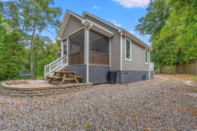 Location & Lifestyle. Convenience & Connection. This beautiful on Glen Dornoch Waterway Golf Links in South Carolina - for sale on GolfHomes.com, golf home, golf lot