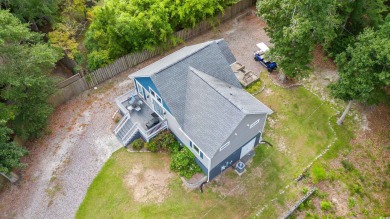 Location & Lifestyle. Convenience & Connection. This beautiful on Glen Dornoch Waterway Golf Links in South Carolina - for sale on GolfHomes.com, golf home, golf lot