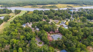 Location & Lifestyle. Convenience & Connection. This beautiful on Glen Dornoch Waterway Golf Links in South Carolina - for sale on GolfHomes.com, golf home, golf lot