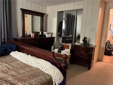 Come make this unit YOURS.  1,300 square ft HUGE!!.  Located in on Six Lakes Country Club in Florida - for sale on GolfHomes.com, golf home, golf lot