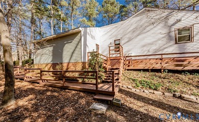 Welcome to single-floor living at 3419 S Hairpin Drive in the on The Brookwoods Golf Club in Virginia - for sale on GolfHomes.com, golf home, golf lot