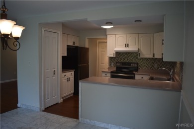 Welcome to 10 Southcreek Ct unit B in the highly sought after on Glen Oak Golf Course in New York - for sale on GolfHomes.com, golf home, golf lot