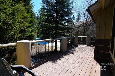 Hassle-free home ownership with all of the amenities! on McCall Municipal Golf Course in ID - for sale on GolfHomes.com, golf home, golf lot