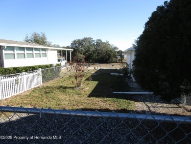 **Seller motivated***High & Dry.....Well maintained Jacobsen on Brookridge Country Club in Florida - for sale on GolfHomes.com, golf home, golf lot