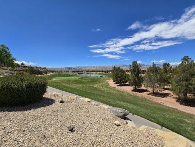 Well-maintained home on a desirable corner lot in the SunRiver on Sunriver Golf Club in Utah - for sale on GolfHomes.com, golf home, golf lot