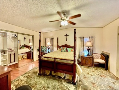 Charming 2/2 home filled with love. Enjoy the spacious front on Indianwood Golf and Country Club in Florida - for sale on GolfHomes.com, golf home, golf lot