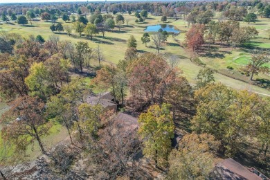 This stunning 4-bedroom, 2-bathroom home is perfectly situated on Ozark Ridge Golf Course in Missouri - for sale on GolfHomes.com, golf home, golf lot