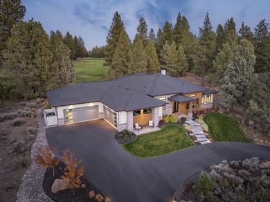 Built in 2022 and perfectly positioned on the 9th hole of the on Aspen Lakes Golf Course in Oregon - for sale on GolfHomes.com, golf home, golf lot