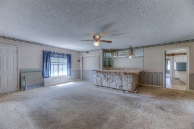 Discover the potential in this spacious 2-story ranch style home on The Canyons At Blackjack Ridge in Oklahoma - for sale on GolfHomes.com, golf home, golf lot