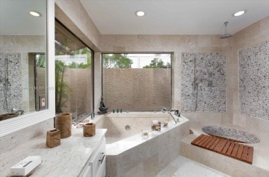 UNIQUE SINGLE FAMILY HOME 4 BEDROOMS/3.5 BATHROOMS IN PALM AIRE on Oaks Country Club in Florida - for sale on GolfHomes.com, golf home, golf lot