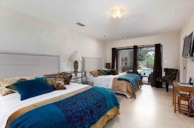 UNIQUE SINGLE FAMILY HOME 4 BEDROOMS/3.5 BATHROOMS IN PALM AIRE on Oaks Country Club in Florida - for sale on GolfHomes.com, golf home, golf lot