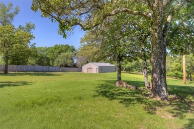 Discover the potential in this spacious 2-story ranch style home on The Canyons At Blackjack Ridge in Oklahoma - for sale on GolfHomes.com, golf home, golf lot