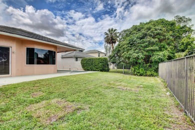 Sparkling clean in central Boca don't miss this move-in-ready on Boca Lago Golf and Country Club in Florida - for sale on GolfHomes.com, golf home, golf lot