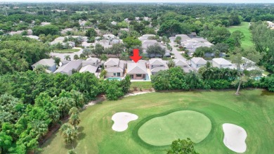 Sparkling clean in central Boca don't miss this move-in-ready on Boca Lago Golf and Country Club in Florida - for sale on GolfHomes.com, golf home, golf lot
