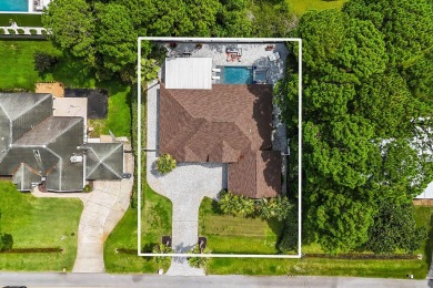 This beautiful 4bdrm 3 bath brick home has great curb appeal and
 on The Golf Garden of Destin in Florida - for sale on GolfHomes.com, golf home, golf lot