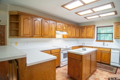 Welcome to your private sanctuary in the heart of the on Holly Lake Ranch Golf Club in Texas - for sale on GolfHomes.com, golf home, golf lot