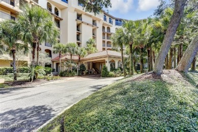 Seize this rare chance to own a stunning lock-off 2 bedroom on Amelia Island Plantation - Oakmarsh in Florida - for sale on GolfHomes.com, golf home, golf lot