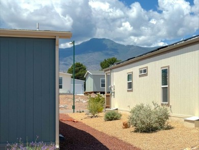 This is a fantastic opportunity to own a beautiful home in a on Pine Shadows Golf Course in Arizona - for sale on GolfHomes.com, golf home, golf lot