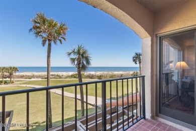 Seize this rare chance to own a stunning lock-off 2 bedroom on Amelia Island Plantation - Oakmarsh in Florida - for sale on GolfHomes.com, golf home, golf lot