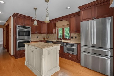 Welcome to this quality Bob Webb-Built Executive Home in on Worthington Hills Country Club in Ohio - for sale on GolfHomes.com, golf home, golf lot