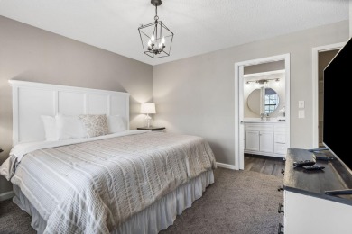 Beautifully Remodeled Penthouse Condo in the Foothills!Step into on Thousand Hills Golf Resort in Missouri - for sale on GolfHomes.com, golf home, golf lot
